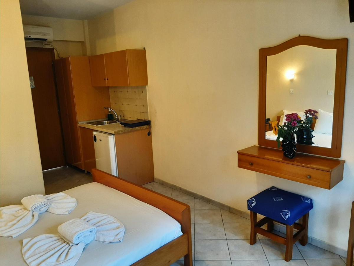 Hotel Flesvos Пефкохори Экстерьер фото