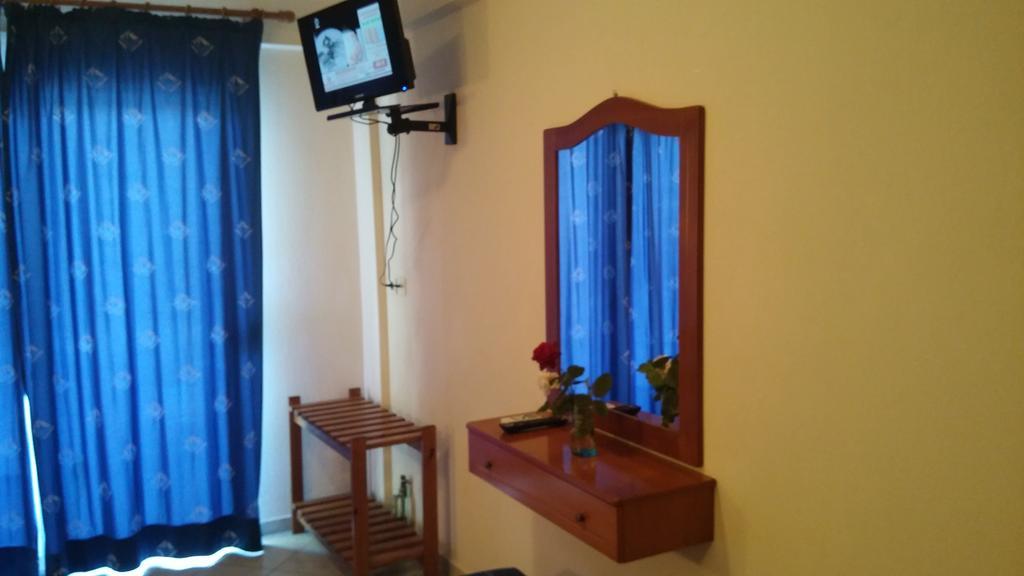 Hotel Flesvos Пефкохори Экстерьер фото